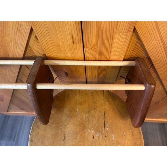 BASEBALL STYLE BOOK HOLDER - Picture 4 of 11